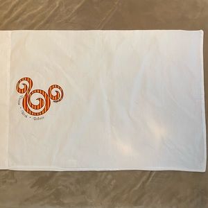 Walt Disney World  Resorts  Mickey Pillowcase